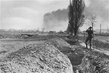 Der 1. Weltkrieg: Eine erstürmte russische Stellung bei Gorlice