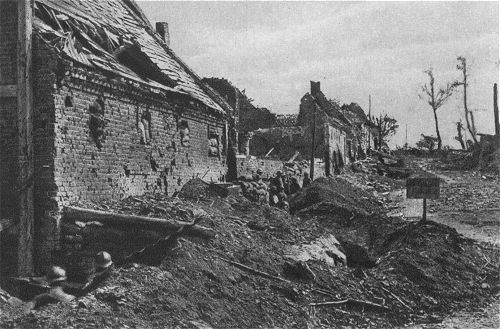Französische Stellung in einem Dorf des Sommegebietes