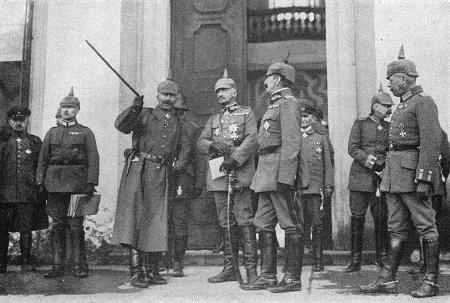 Kaiser Wilhelm II. mit General von Below auf dem italienischen Kriegsschauplatz