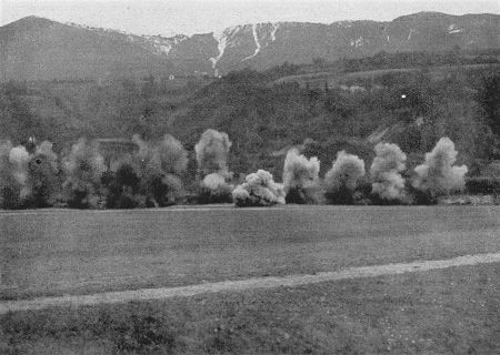 Der 1. Weltkrieg: Vernichtungsfeuer auf die italienischen Stellungen bei Tolmein