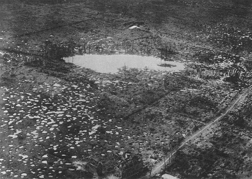Flandern 1. Weltkrieg: Über den Trümmern von Zonnebeke